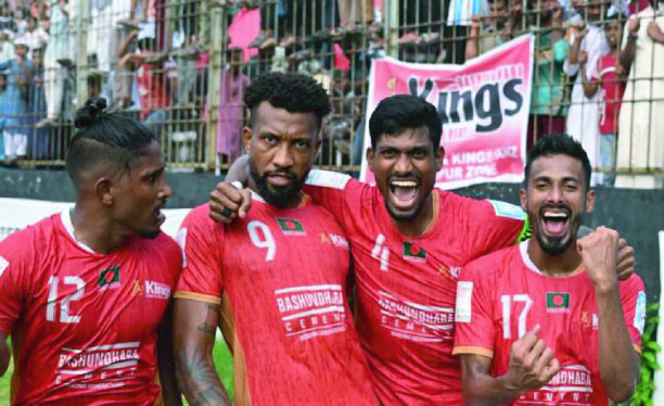 আবাহনীকে হারিয়ে শিরোপা পুনরুদ্ধার বসুন্ধরা কিংসের