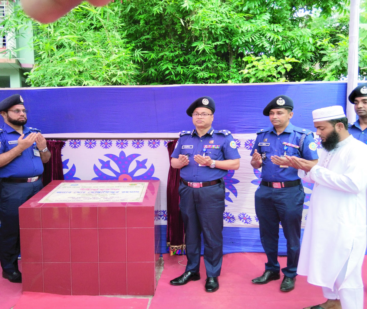 উজিরপুর মডেল থানার আধুনিক কমপ্লেক্স  ভবনের ভিত্তি প্রস্তর উদ্বোধন
