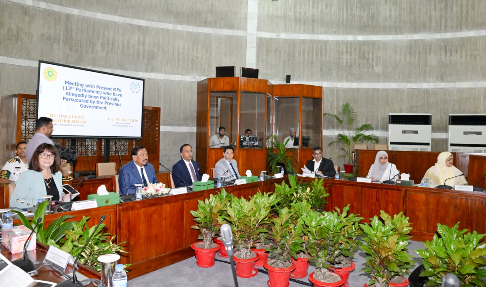 রাজনৈতিকভাবে নিপীড়িত এমপিদের সাথে আইপিইউ মহাসচিবের সাক্ষাৎ