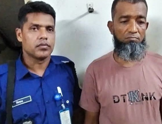 বানারীপাড়ায় অস্ত্র মামলায় ১৭ বছরের সাজাপ্রাপ্ত ফেরারী আসামী গ্রেপ্তার