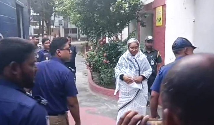 স্বামীর মৃত্যুতে ১২ ঘণ্টার প্যারোলে মুক্তি ডা. দীপু মনির