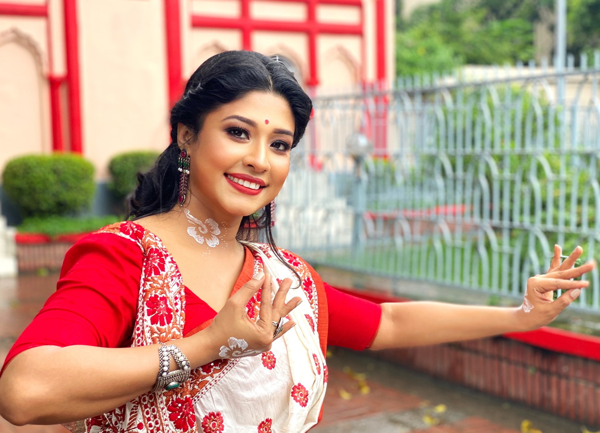 ফ্রান্সের জিয়ান লরিনজেট অফ জ্যাজ ড্যান্স কোম্পানির আমন্ত্রণ পেলেন পূজা সেনগুপ্ত