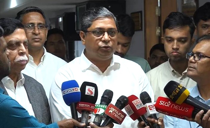 চলতি বছর হচ্ছে না ইউপি ভোট, আগামী বছর জানুয়ারিতে শুরু