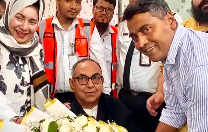 সাড়ে পাঁচ মাস পর দেশে ফিরলেন মির্জা আব্বাস