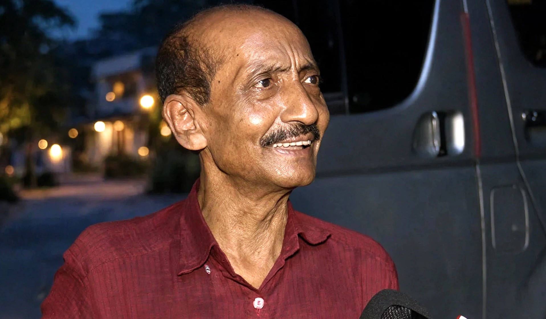 ‘আমি বন্দি কারাগারে’ গায়ক মুজিব পরদেশী কারাগারে