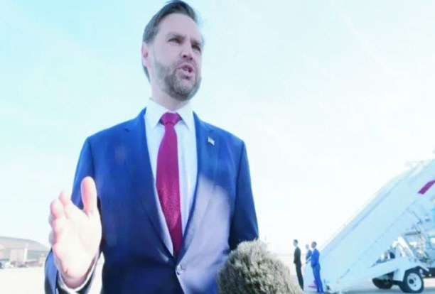 ইসলামাবাদে পৌঁছেছে যুক্তরাষ্ট্রের ভাইস প্রেসিডেন্ট জে ডি ভ্যান্স