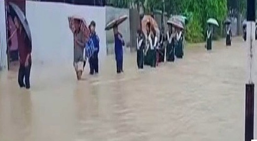 টানা ভারী বর্ষণে বন্যা, চট্টগ্রাম বোর্ডের শনিবারের এইচএসসি পরীক্ষা স্থগিত