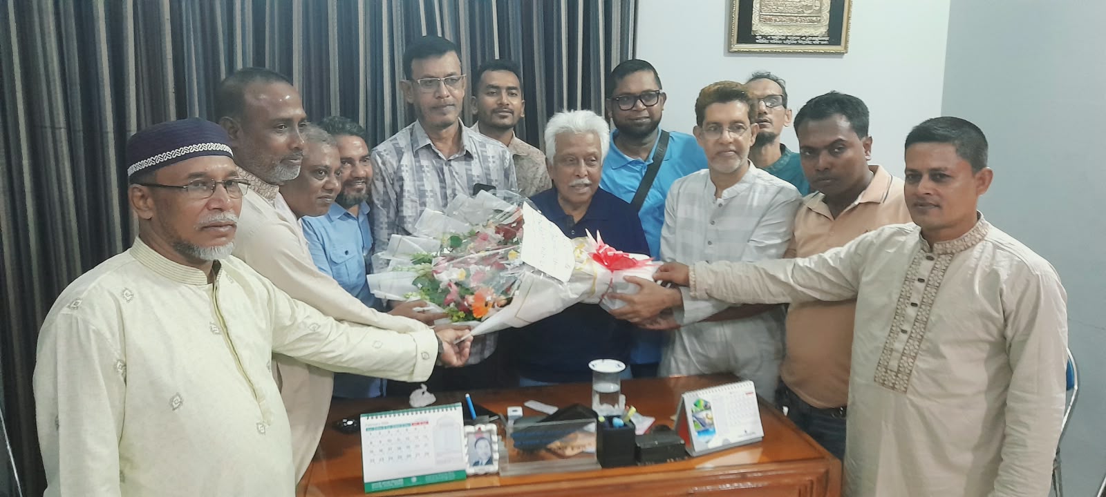 উজিরপুর প্রেসক্লাবের নবনির্বাচিত কমিটির সঙ্গে এমপি সান্টুর সৌজন্য সাক্ষাৎ