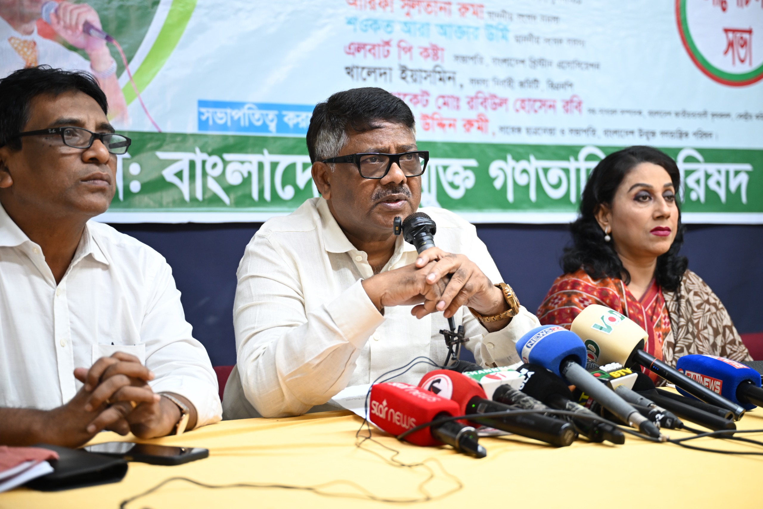 জনগণের প্রত্যাশা পূরণে সরকার নিরলসভাবে কাজ করছে: হুইপ দুলু