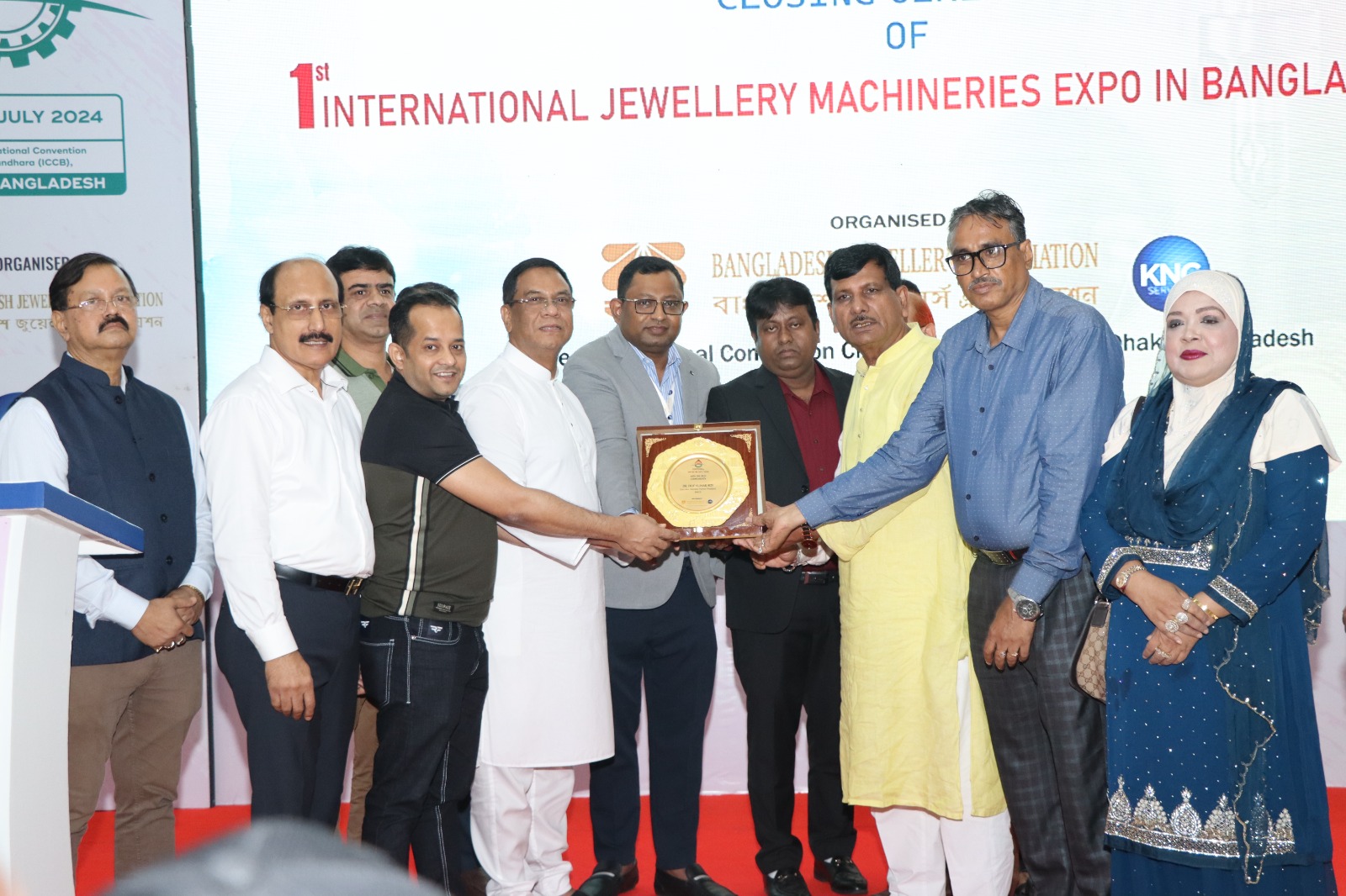 9c7e9c07-1563-4cad-8791-55c6af6c9d5925923