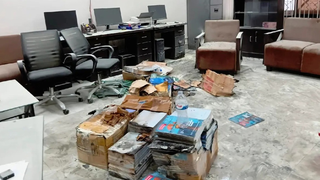 পররাষ্ট্র মন্ত্রণালয়ে আগুন, ফায়ার সার্ভিস পৌঁছানোর আগেই নিভে গেল