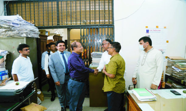 ঈদুল আজহার ছুটি শেষে ঢাবির প্রশাসনিক কার্যক্রম শুরু, ক্লাস চালু হবে ২২ জুন