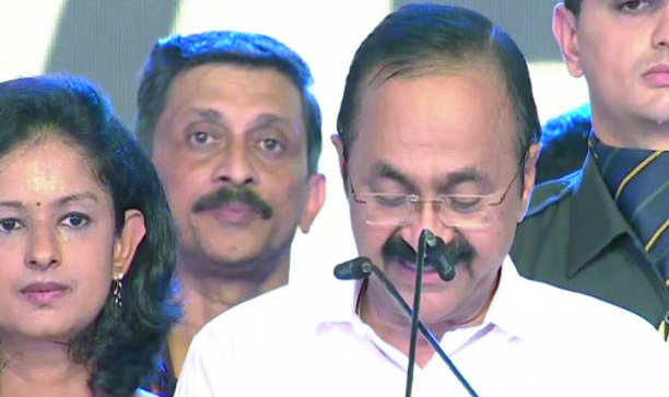 কেরালায় মুখ্যমন্ত্রী হিসেবে শপথ নিলেন ভিডি সাতিসান