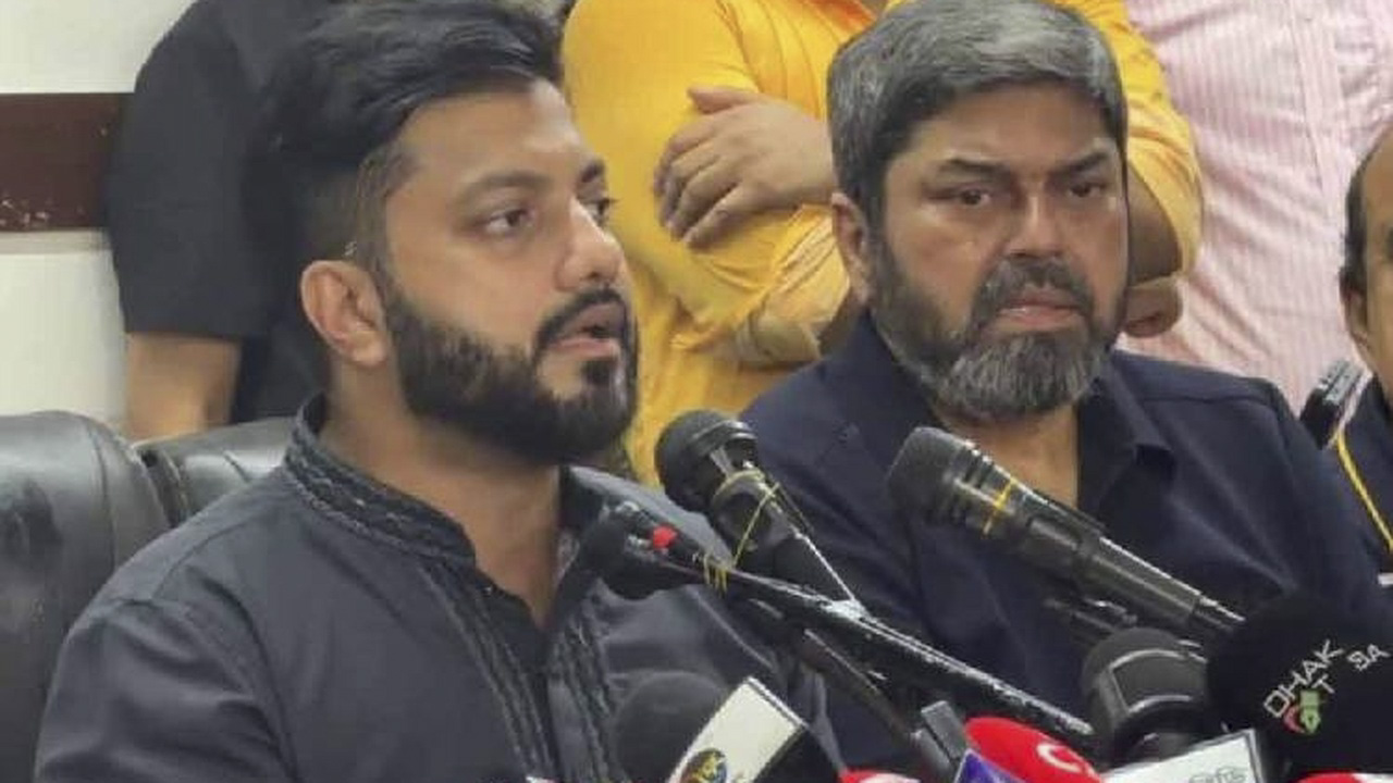 পদত্যাগ করলেন প্রতিমন্ত্রী ইশরাক হোসেন