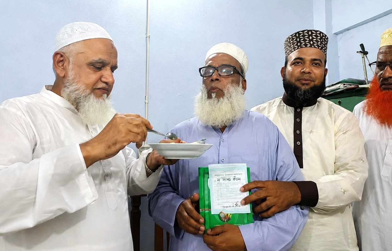 বানারীপাড়ায় বিএনপি নেতা ও  বিটিভির সাবেক অনুষ্ঠান সহযোগীর জামায়াতে যোগদান