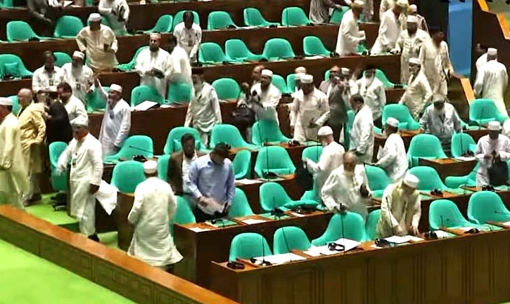 জাতীয় সংসদ থেকে ওয়াকআউট করলেন জামায়াত নেতৃত্বাধীন ১১ দলীয় জোটের এমপিরা