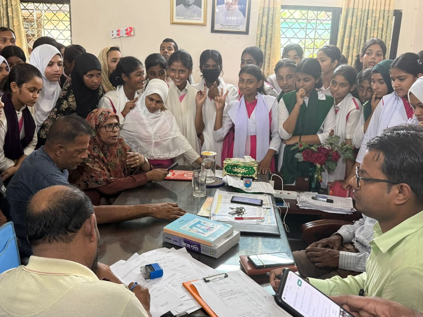 ছাত্রকে মারধরের পর কানধরে ওঠবস, যুবদল নেতার কারাদন্ড