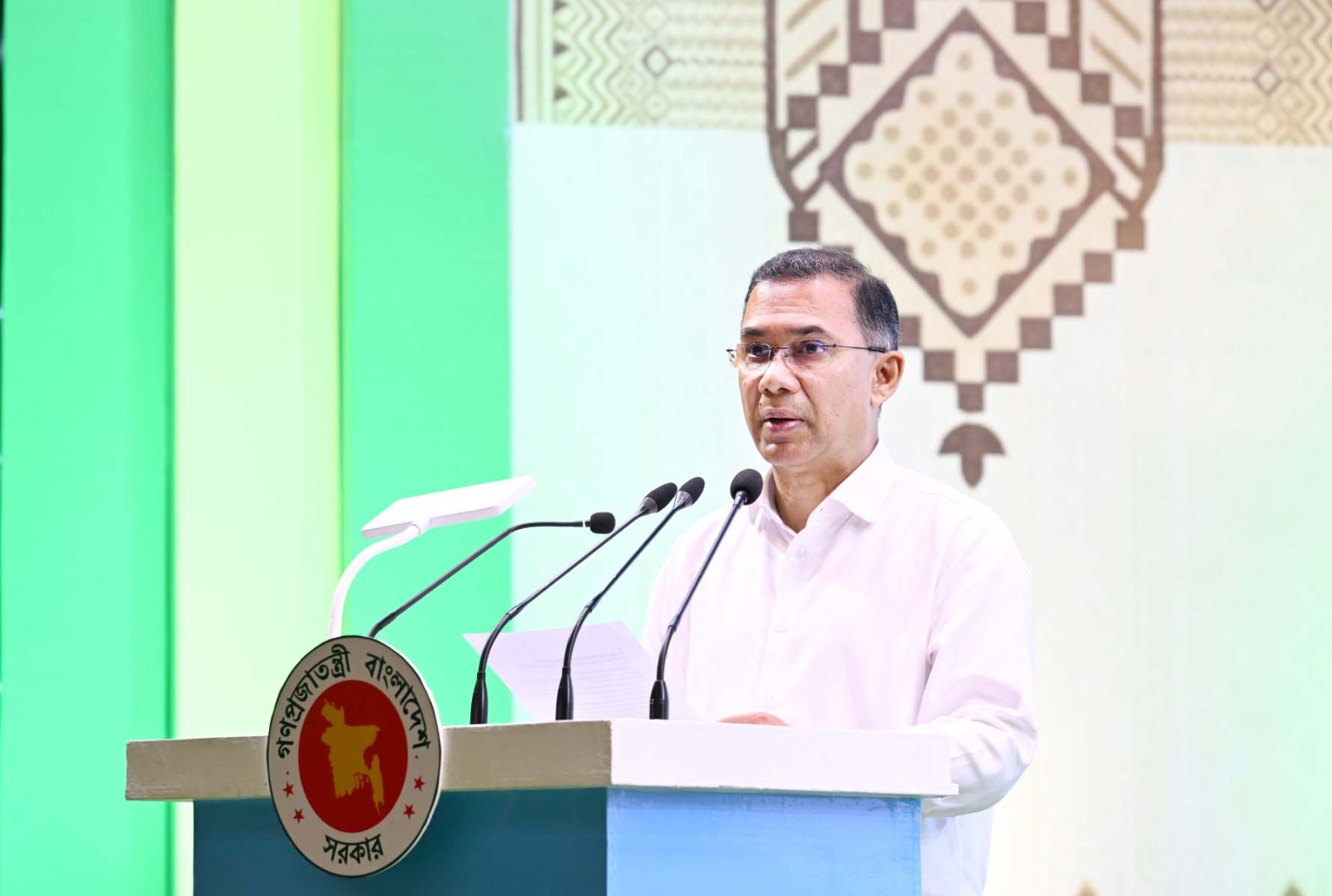 জনপ্রশাসনের সব পদেই কাজের মানসিকতা জরুরি: প্রধানমন্ত্রী