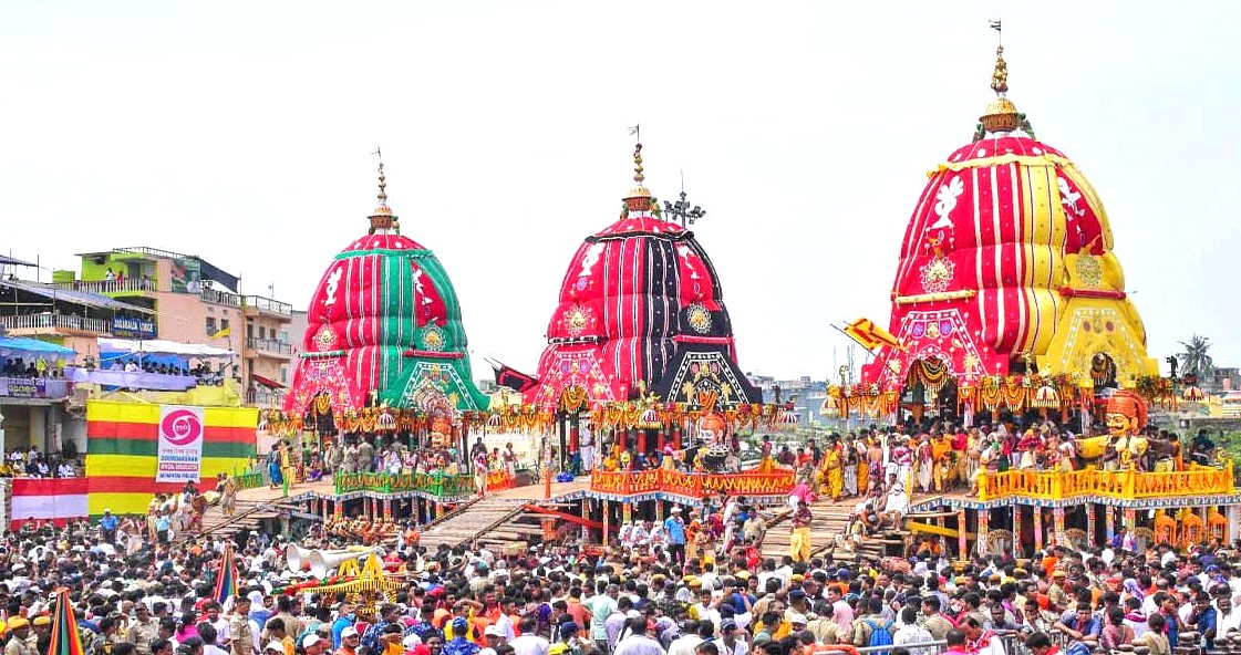 বিশ্বশান্তি কামনায় জগন্নাথদেবের রথযাত্রা আজ