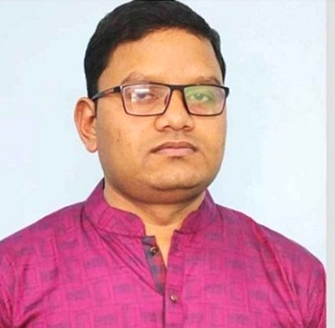 আগৈলঝাড়ায় সাবেক উপজেলা ভাইস চেয়ারম্যান সঞ্জয় কুমার বাড়ৈ গ্রেপ্তার