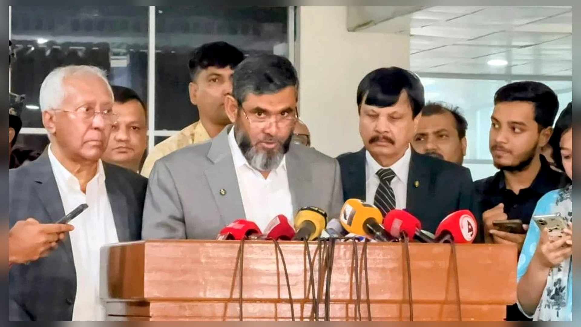 ৬ জুনের আগে ইউপি নির্বাচন শেষ করতে হবে: ইসি