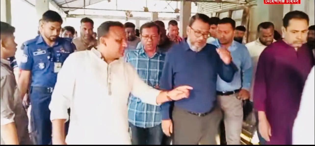 পরিকল্পিত নগর গড়তে মেহেন্দিগঞ্জ  পৌর এলাকা পরিদর্শন  করেন  প্রতিমন্ত্রী রাজিব আহসান