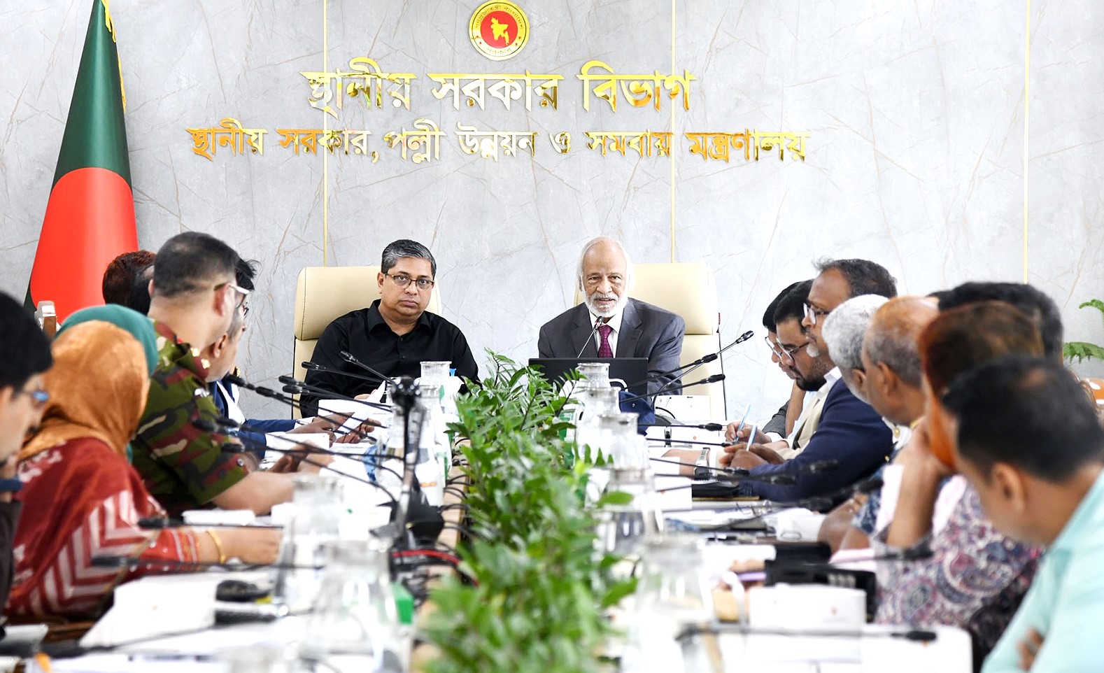 ডেঙ্গু প্রতিরোধে সর্বোচ্চ গুরুত্ব দিয়ে কাজ করছে সরকার: স্থানীয় সরকার মন্ত্রী