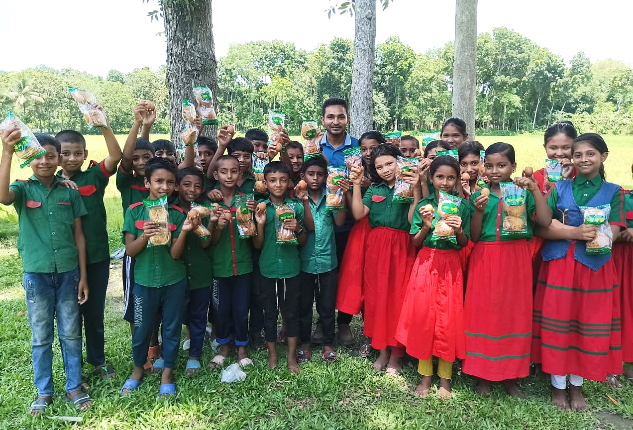 শতভাগ শিক্ষার্থীকে স্কুল ফিডিংয়ের আওতায় আনার দাবি