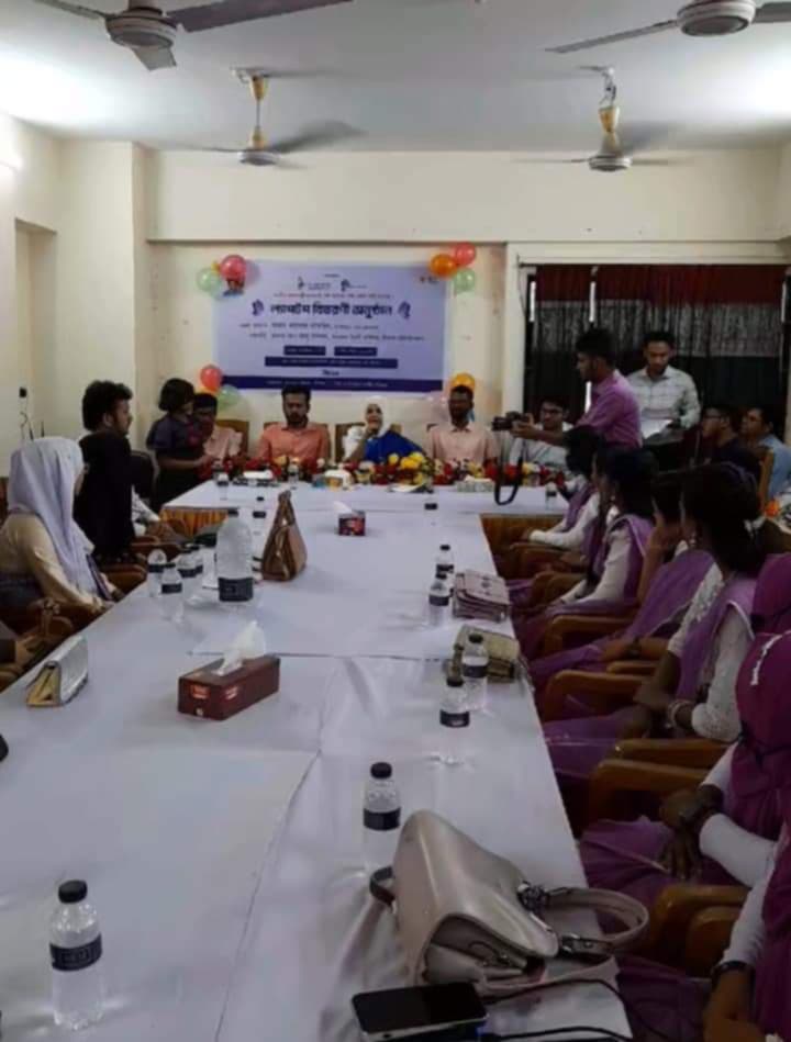 b5fde2fe-7436-4bcf-b179-a849a4dd294e25921