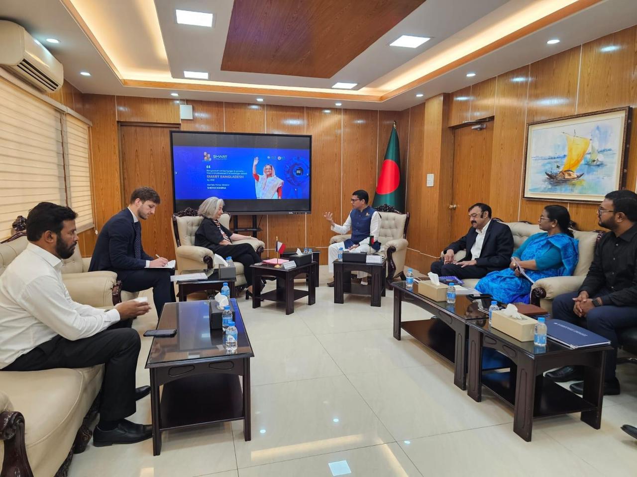 ee228032-cbc8-47d1-88b7-9bcb43715a8d