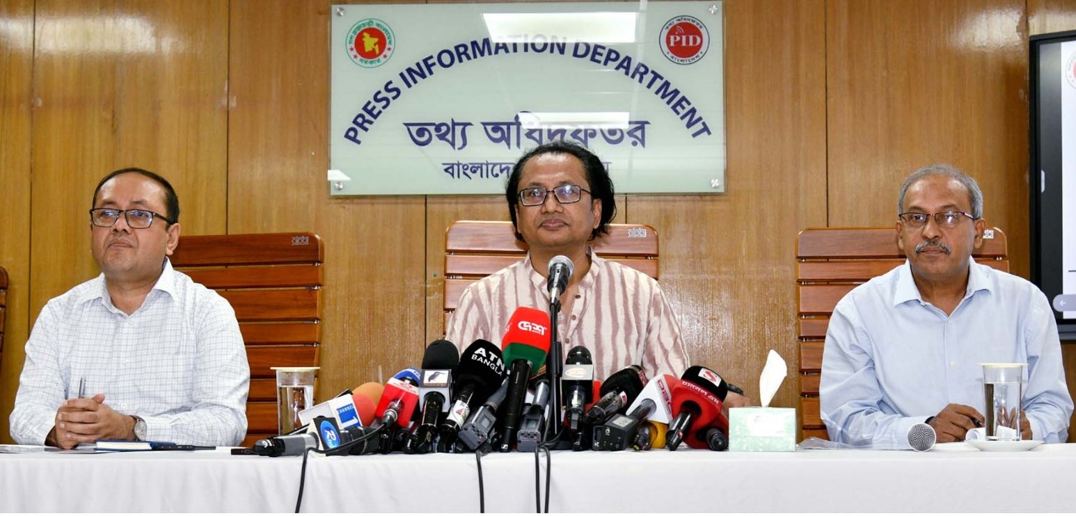 শেখ হাসিনার বক্তব্য প্রচারে নিষেধাজ্ঞা আছে: তথ্য উপদেষ্টা জাহেদ উর রহমান