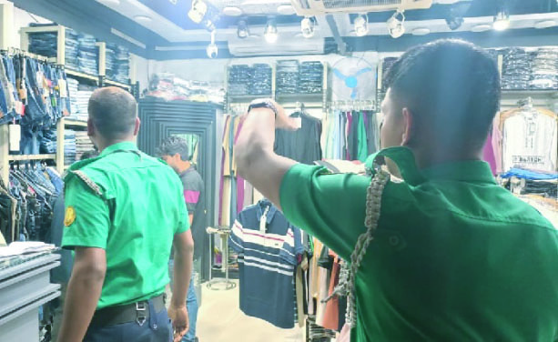 সন্ধ্যার পর দোকান খোলা রাখায় সিলেটে ৩১ ব্যবসায়ী আটক