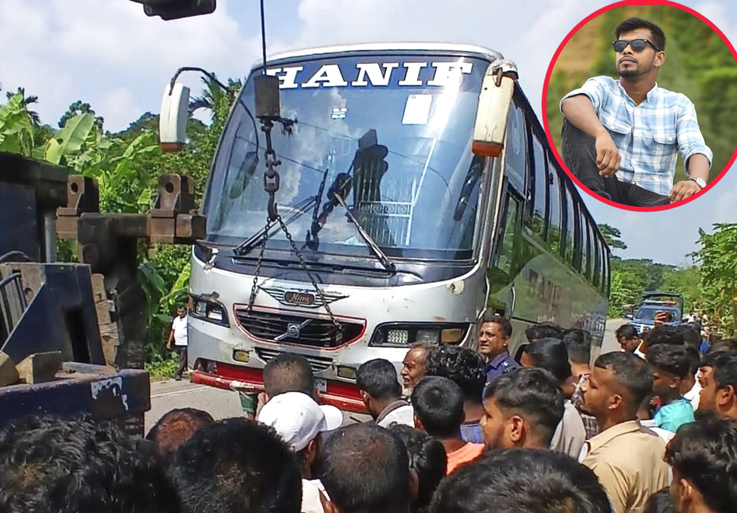 হানিফ পরিবহনের নিচে ঢুকে গেছে মোটরসাইকেল, ঘটনাস্থলেই চালক নিহত
