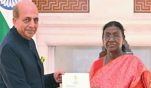 শিগগিরই ঢাকায় ভাতীয় হাইকমিশনের দায়িত্ব গ্রহণ করবেন দীনেশ ত্রিবেদী