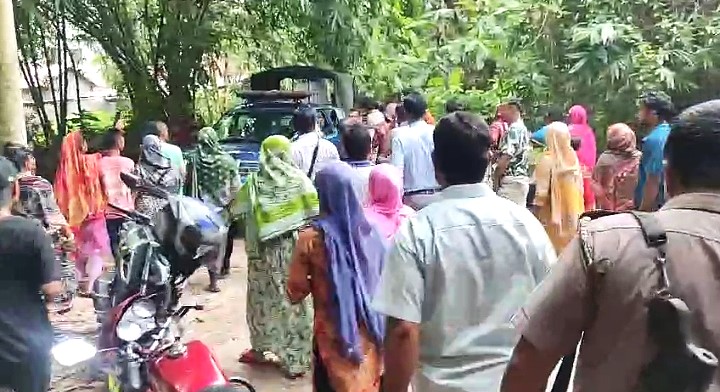 ভাঙ্গায় ঘুমন্ত স্বামীর গোপনাঙ্গ কেটে ফেলার অভিযোগে স্ত্রী গ্রেফতার