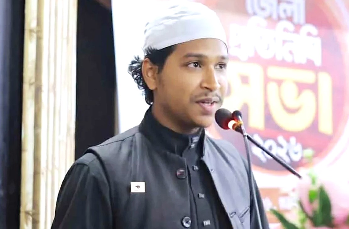 গাইবান্ধায় গভীর রাতে তরুণীর বাড়িতে ইসলামী ছাত্র আন্দোলনের সভাপতি আটক