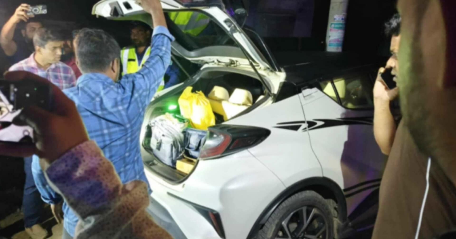 b9d8890a-f5e6-4605-a50a-1e7fe9837cfb31782