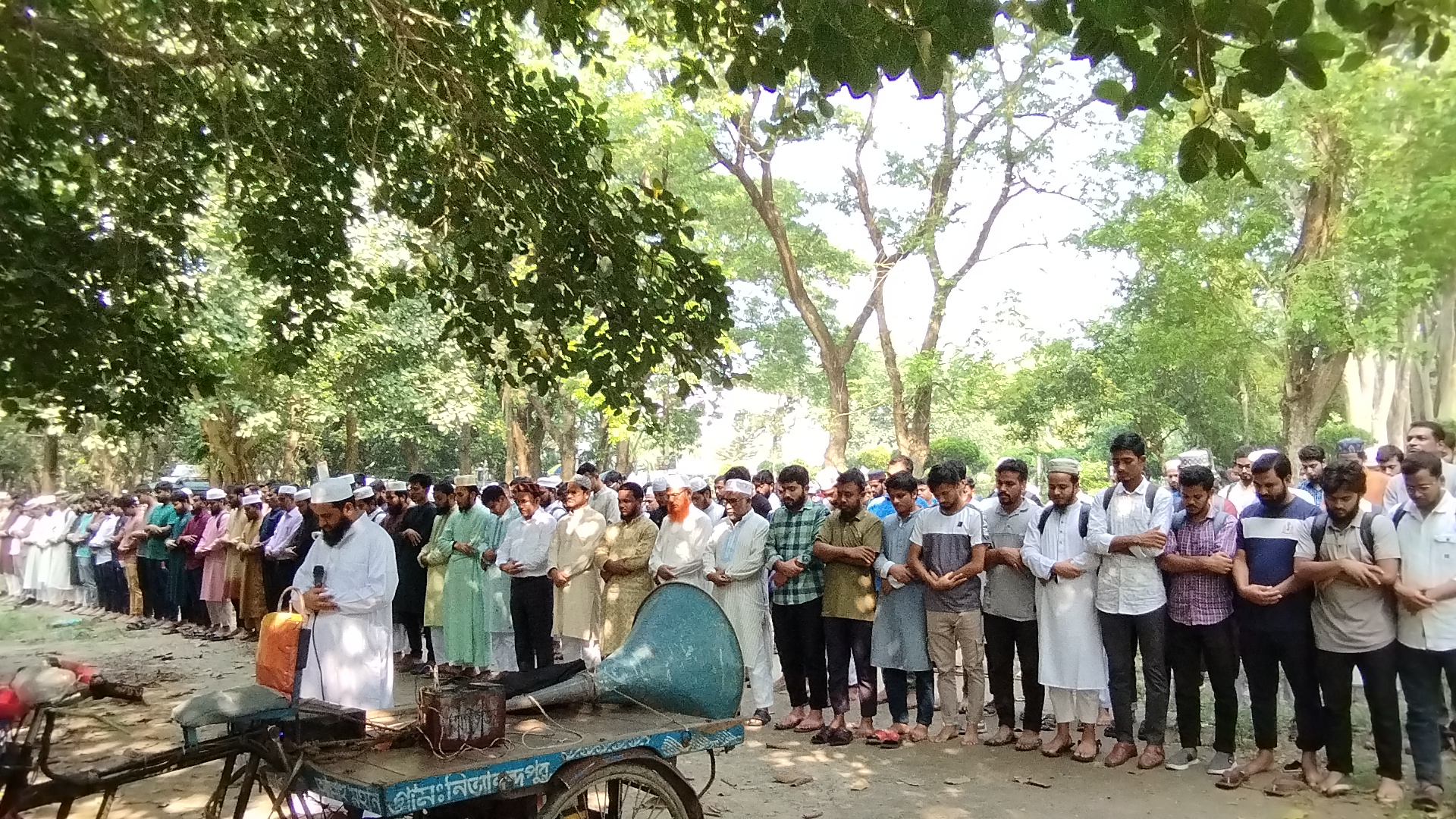 b08fb80a-8dcf-40ac-a470-a0be17e4b7d128203