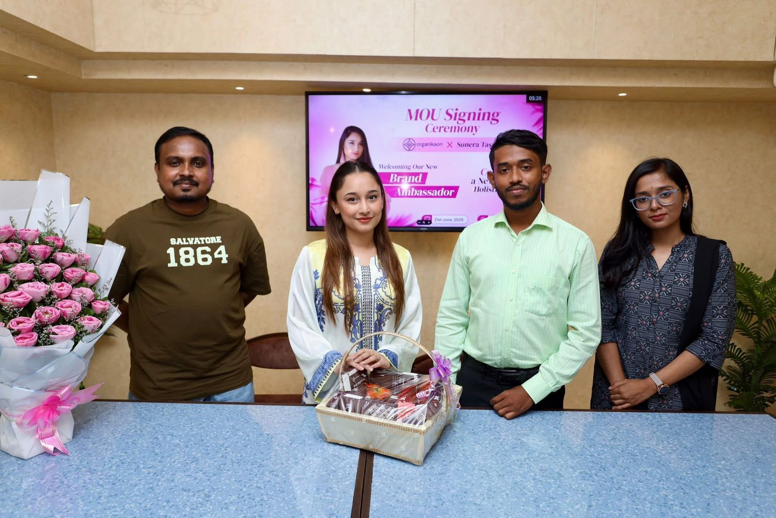 49876616-cbf0-452c-a806-d4d33963ccb633946