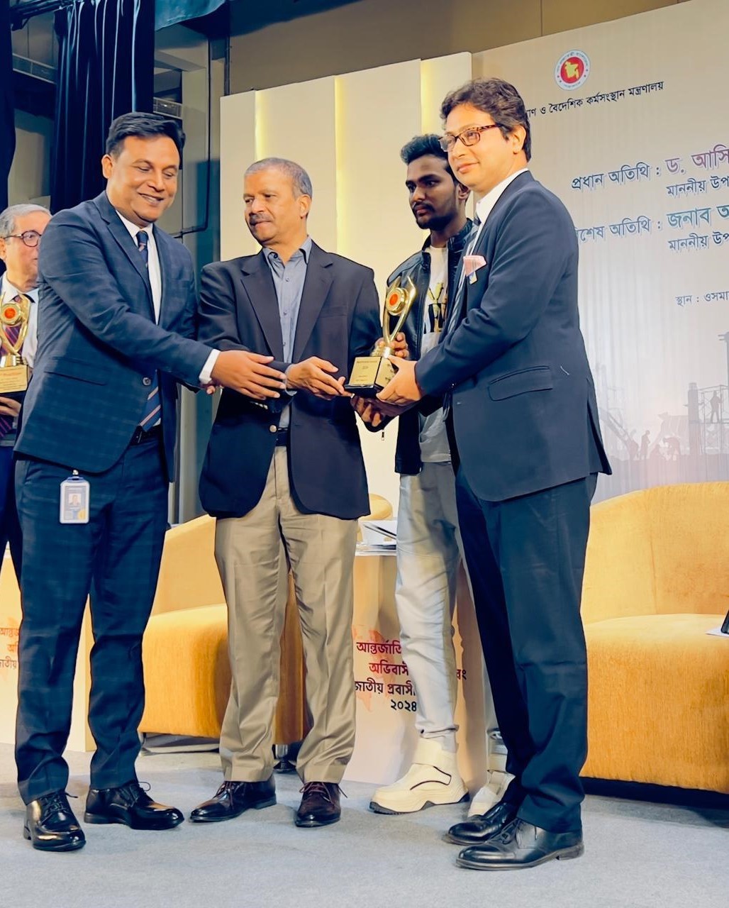 0e82e610-4ab9-42b8-91c4-1686e8d8607d29762