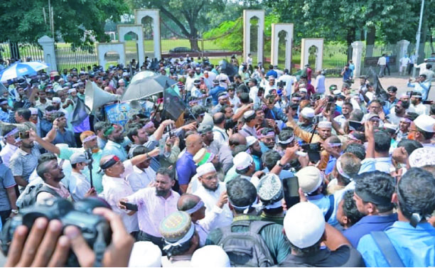 07b6f869-7f7e-4a8f-8685-61159ba171f337042