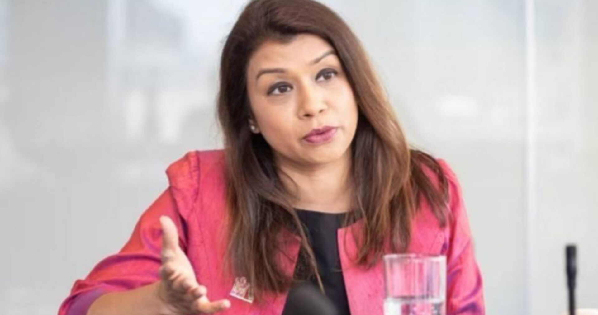 8fb06f86-ddd7-4f94-af69-e96b88c8e1c530308