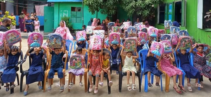 9001c8d8-a39c-4841-8c99-1d9b3809da8133262