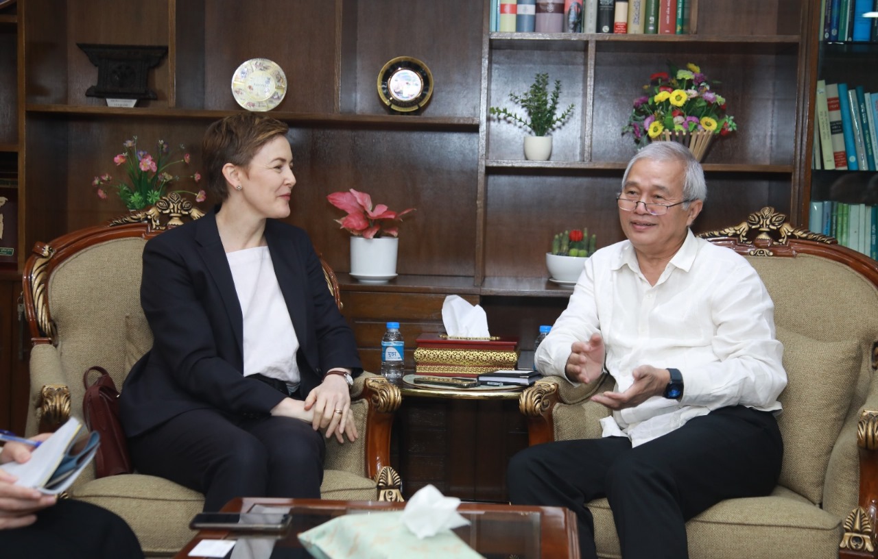 ddde6497-242b-4676-b5c0-9133a28d12b828632