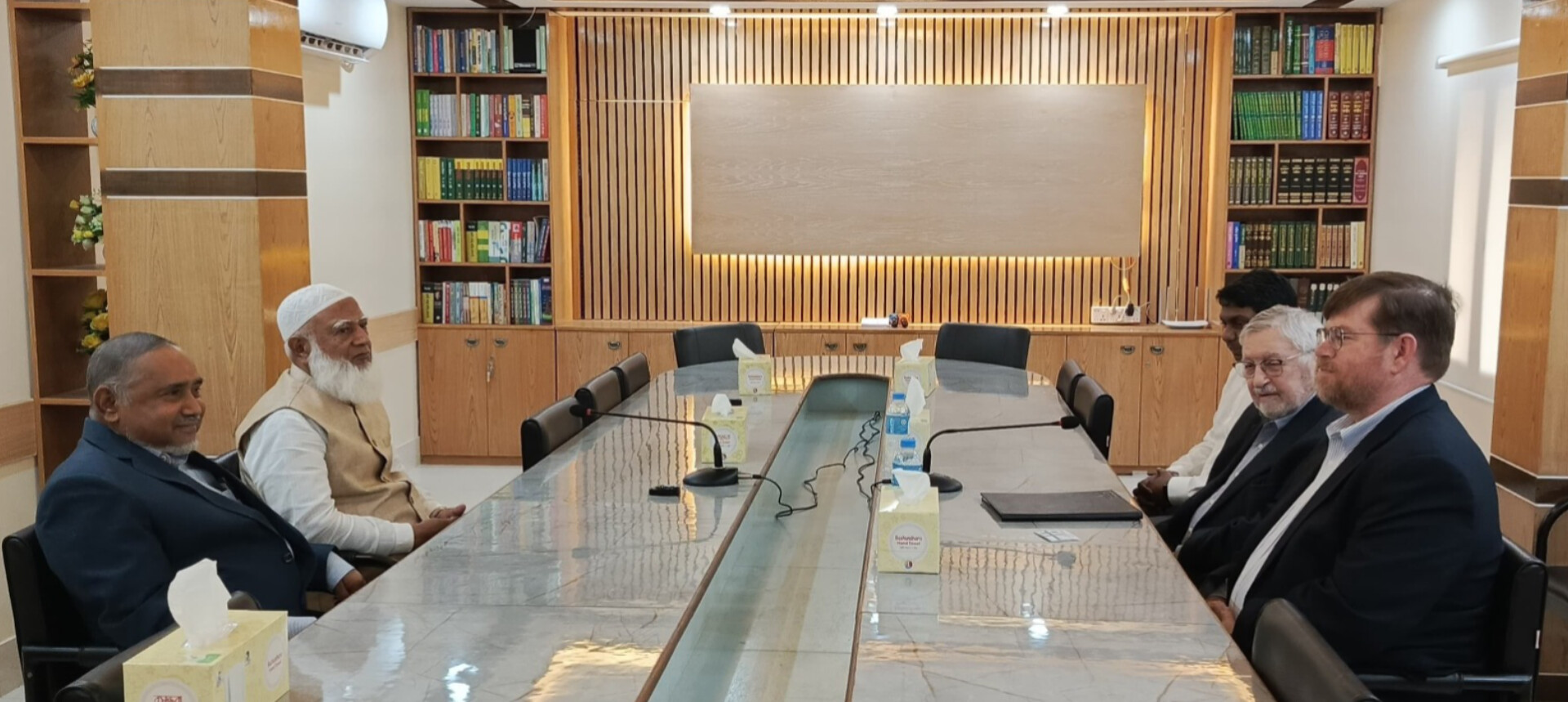 a761d1ab-1530-4ed7-8cb9-909c7de55d6a31677