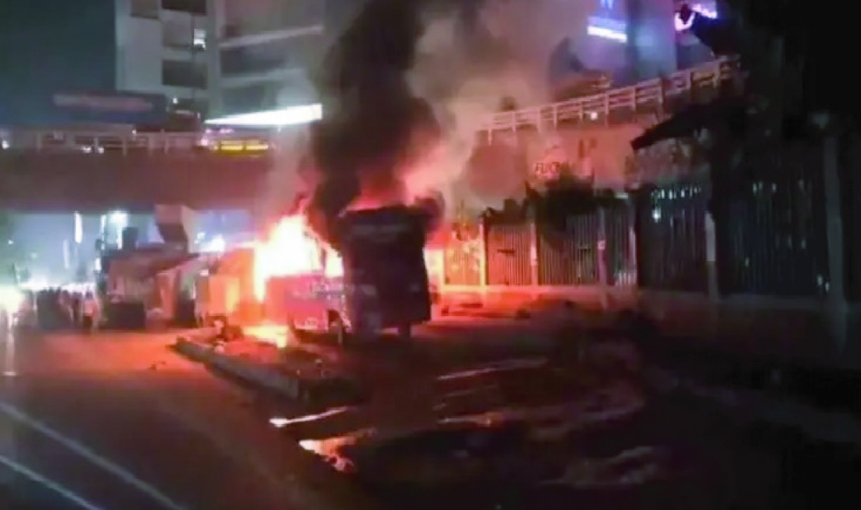 82beb094-1dfa-40ca-9b53-6b2dd9be655c37709