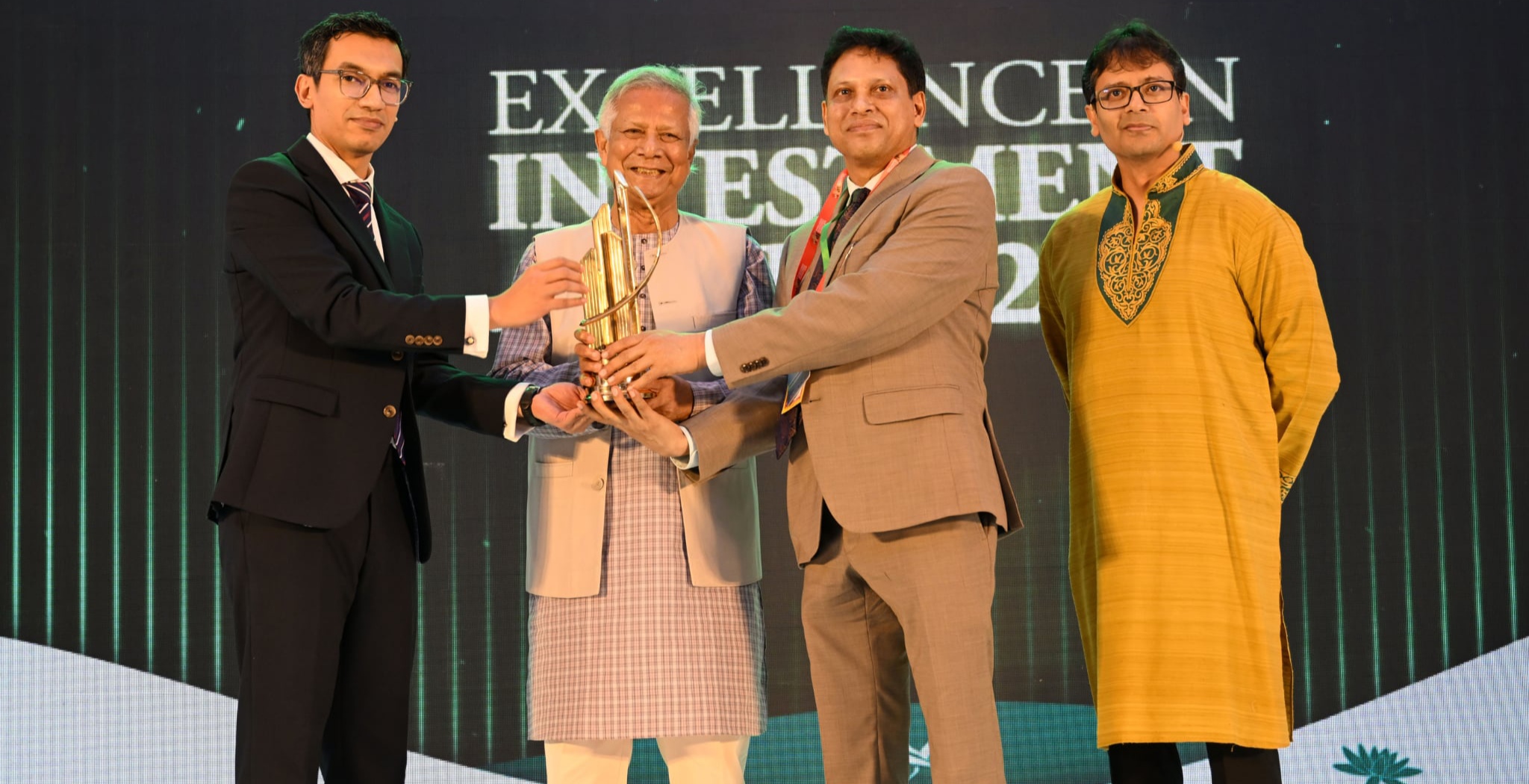 5848f159-4d43-456b-8826-8504ef1d500032293