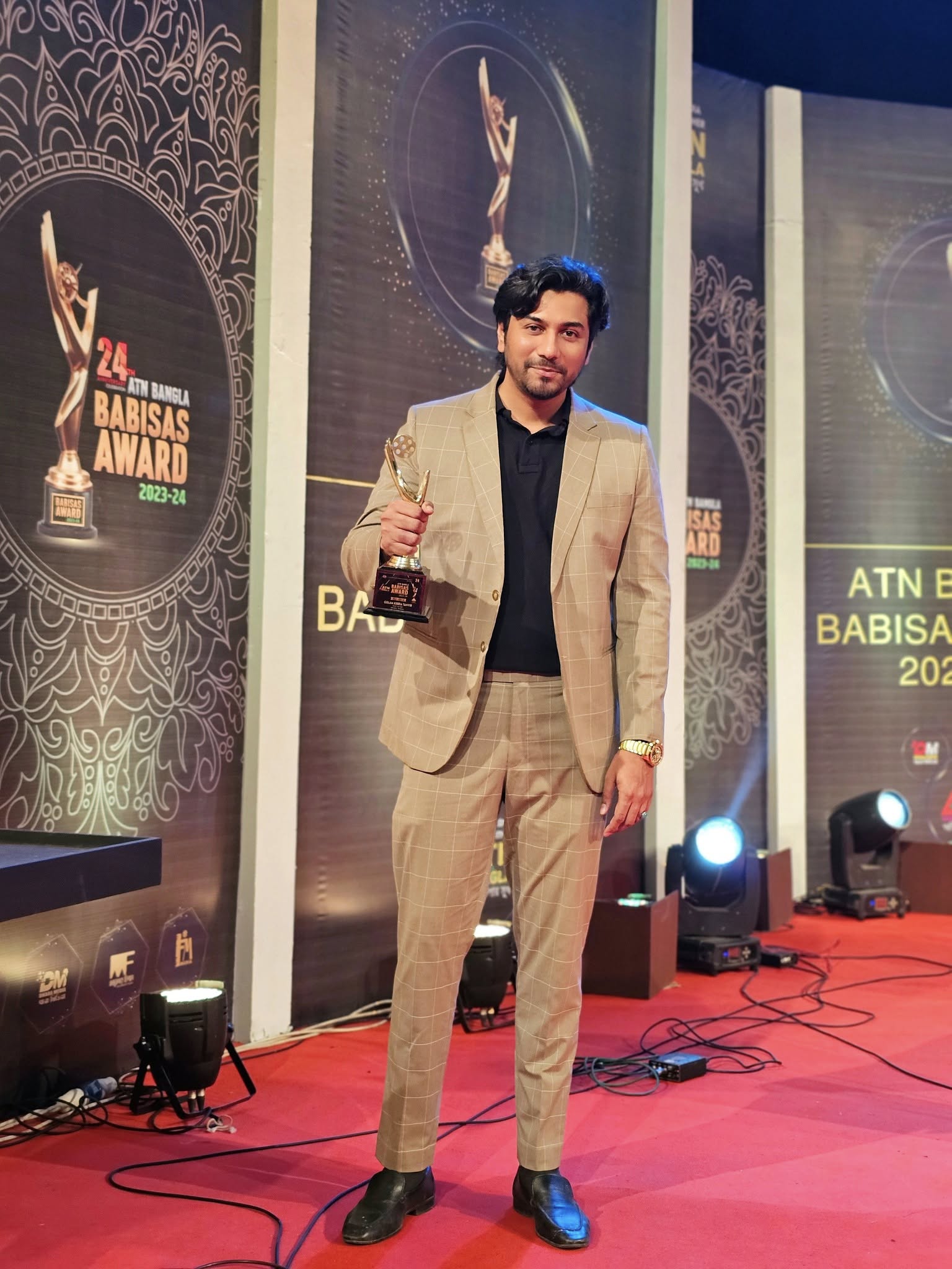 1eaa4f70-9d36-422e-8000-7c950e5e306f31417