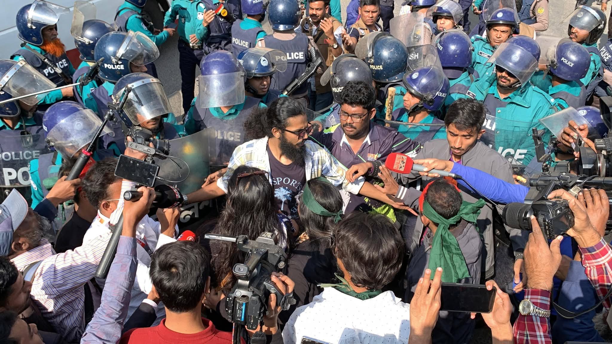 b6348c65-e25a-431e-9b27-067a7aa227d738351