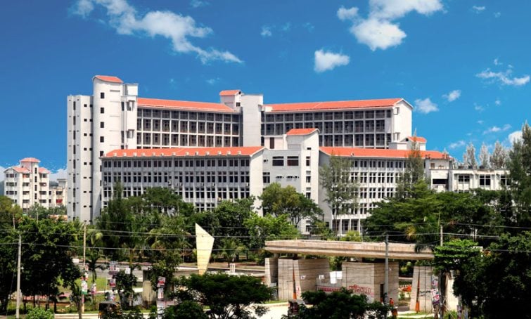 21f4e468-311a-4ec8-8eaa-267a7685628f37613